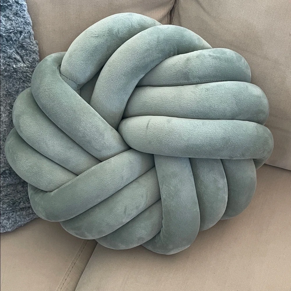 Sioloc Plush Soft Decorative Knot Pillow - Sage Green